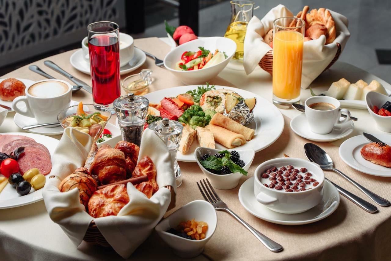 The Royal Mezbon Hotel & Spa Tashkent Luaran gambar